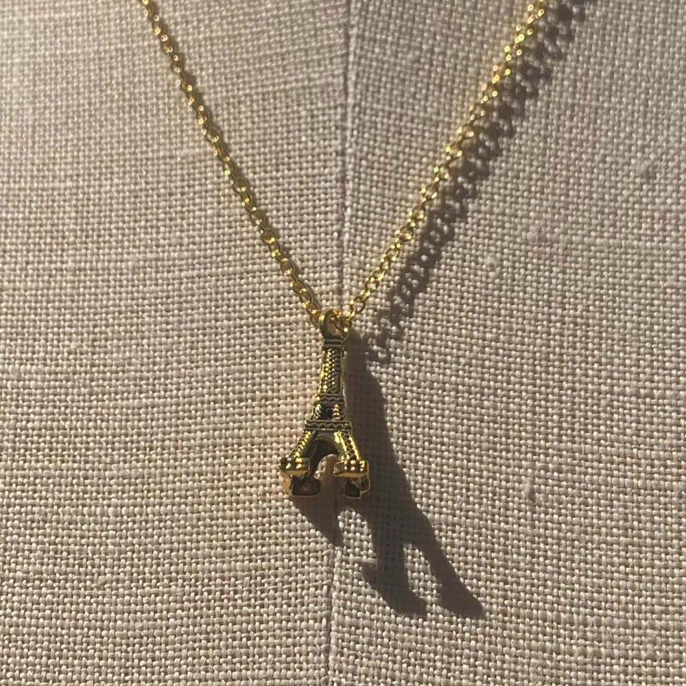 NWT Sterling Silver Plated Chain with Eiffel Tower Charm Necklace - Picture 9 of 10